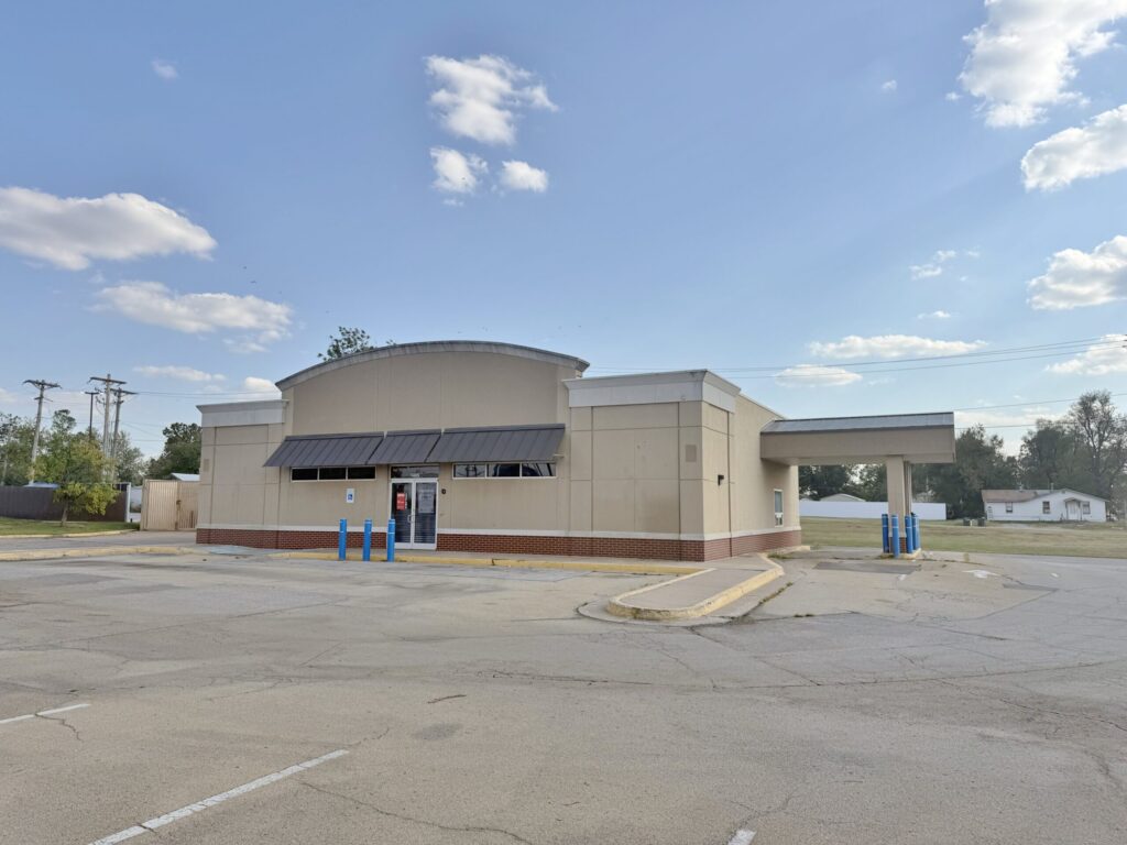 1405 E. Main Street-CUSHING