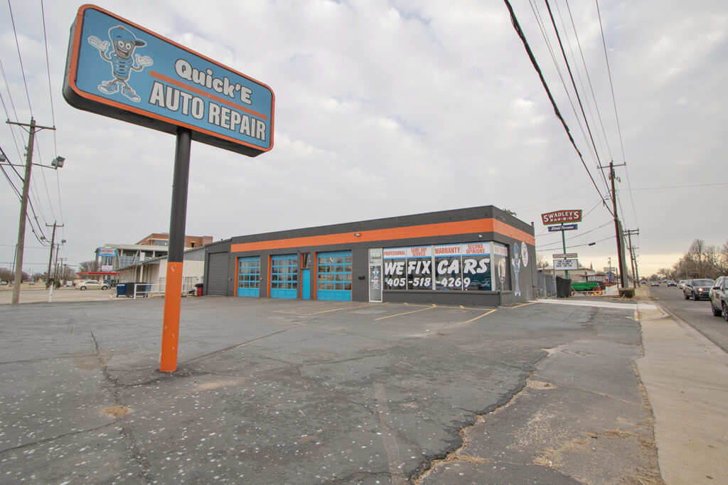 7020 NW 39th Expressway1